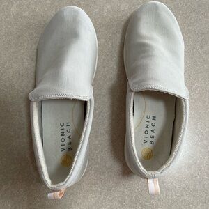 Vionic Women's Slip-On Shoes in Light Gray